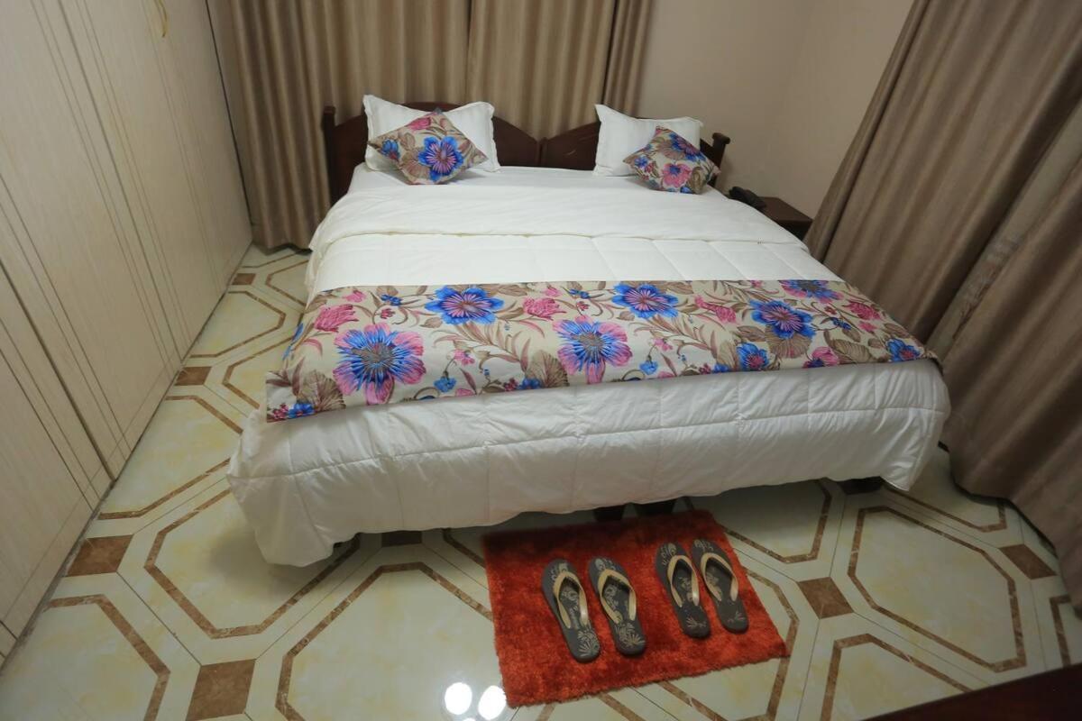 Precious Villas Lubowa Kültér fotó