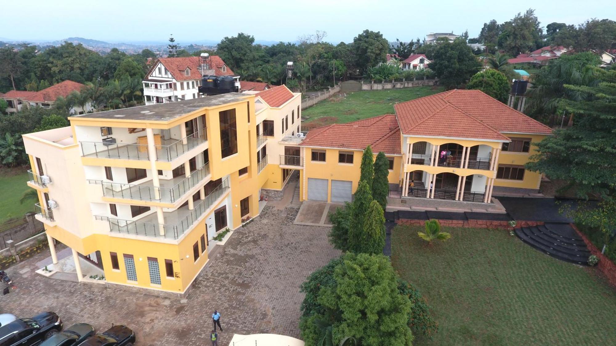 Precious Villas Lubowa Kültér fotó