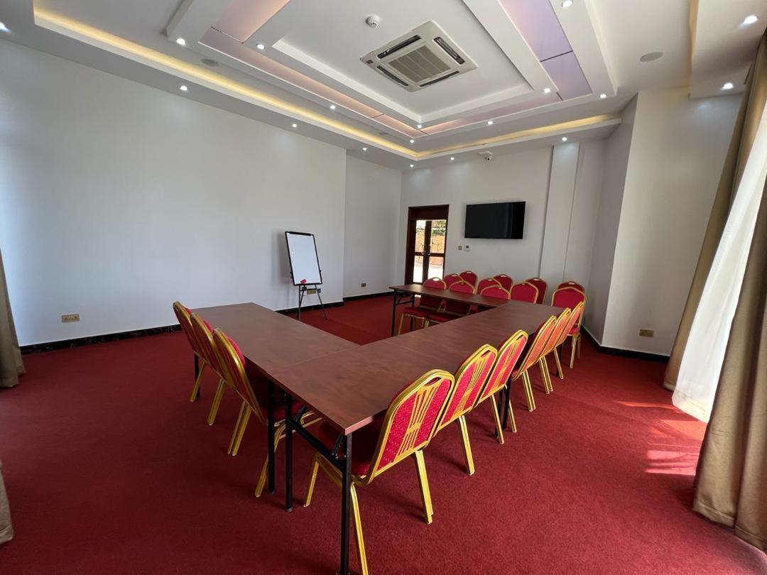Precious Villas Lubowa Kültér fotó