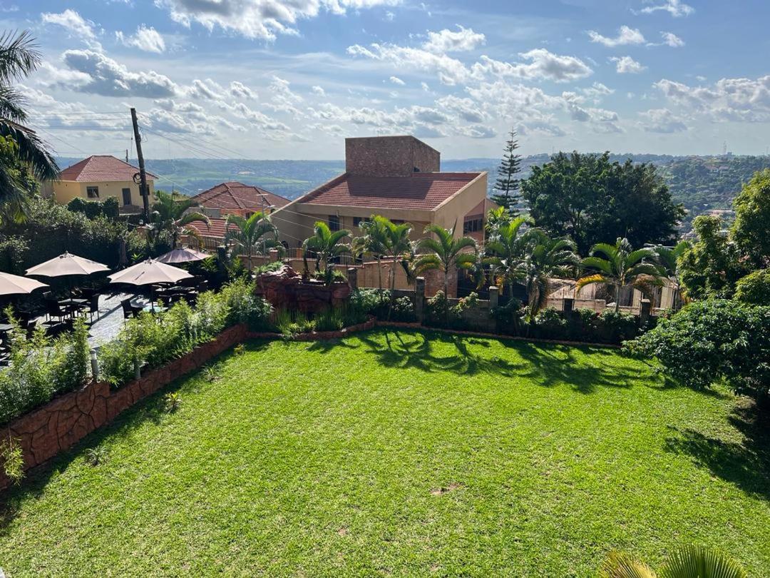 Precious Villas Lubowa Kültér fotó