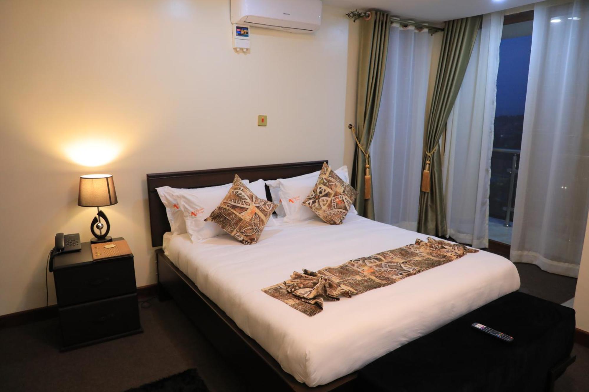 Precious Villas Lubowa Kültér fotó
